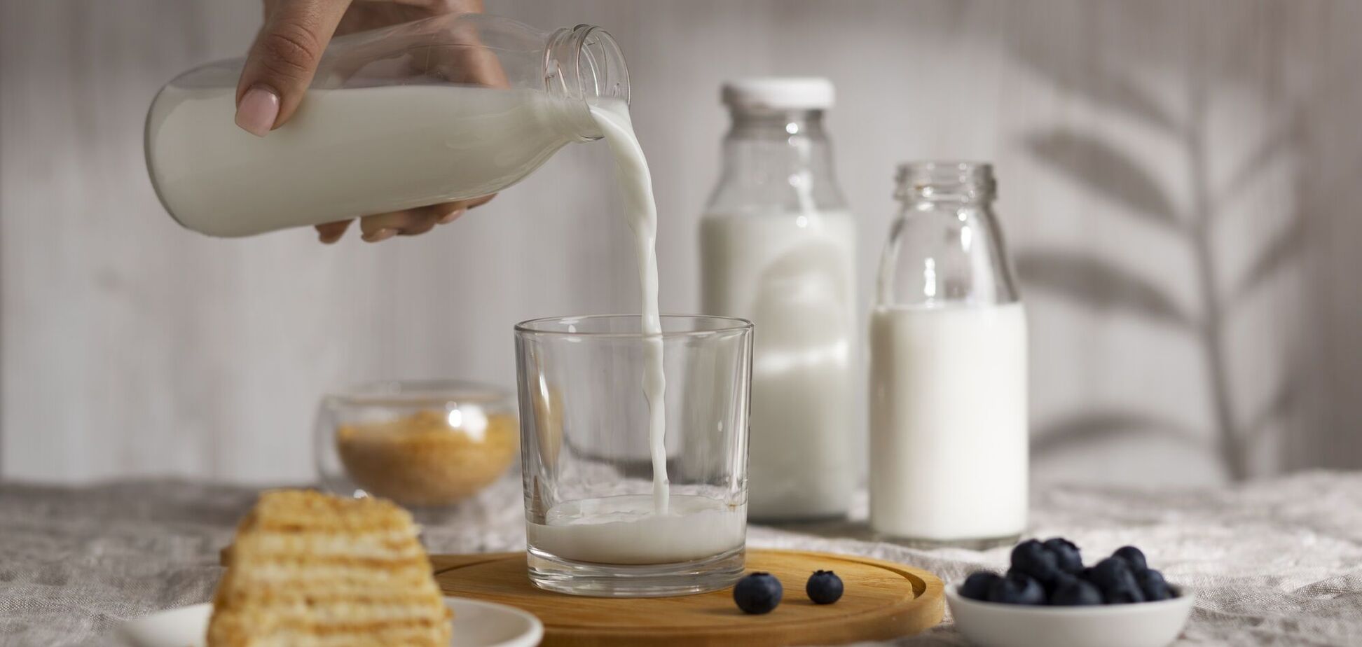 Ніколи не зберігайте молоко у цій частині холодильника: так воно швидко зіпсується