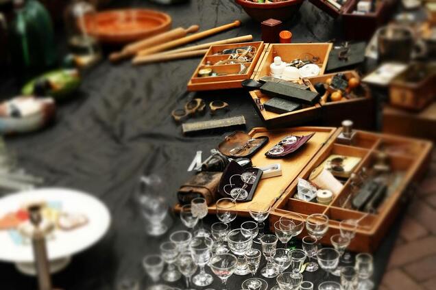 Рисковали попасть в тюрьму: чем торговали спекулянты в СССР