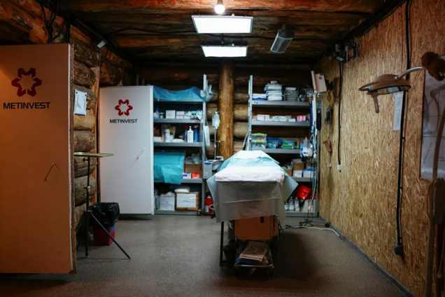'Життя триває на глибині семи метрів': шведське видання розповіло нові подробиці про унікальний підземний шпиталь 'Сталевого фронту'