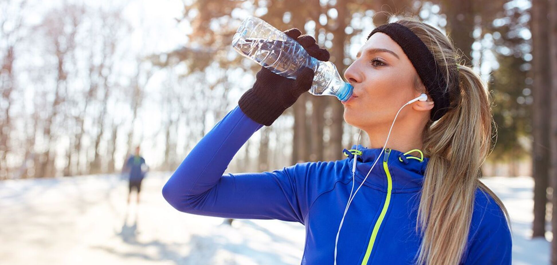 Не только летом: 10 причин, почему зимой нужно пить еще больше воды
