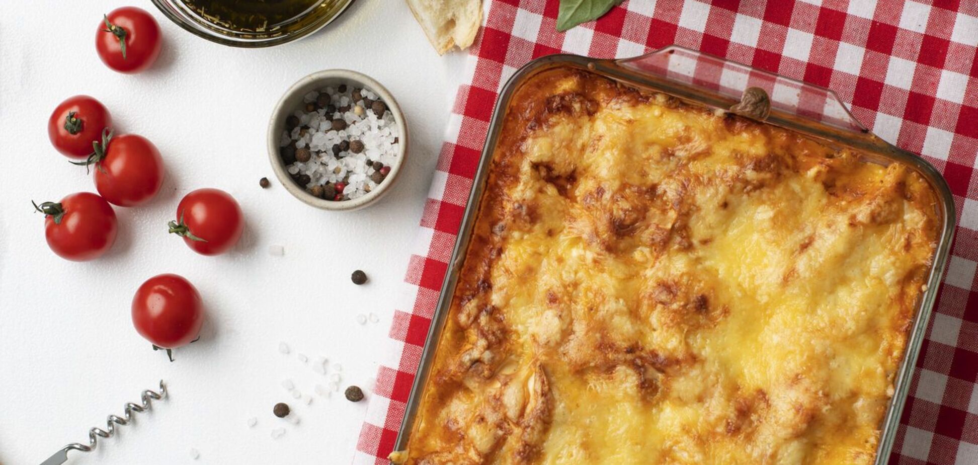 Смачна запіканка з м'ясом та сиром на вечерю: готується елементарно