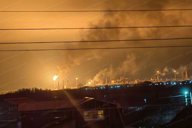 Атакован 'Лукойл-Нижегороднефтеоргсинтез'