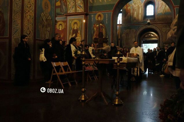 У Києві попрощалися з військовим, учасником проєкту Ukraїner Костянтином Гузенком. Фото та відео