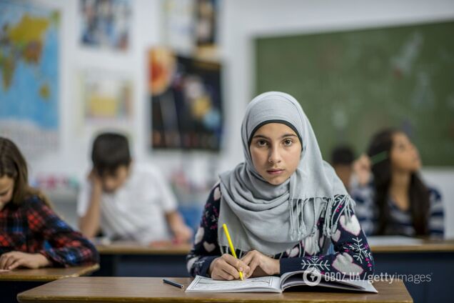 'Я ніким ще так не пишалась!' Українка, яка працює в німецькій школі, розповіла про сміливе прохання учениці з Сирії