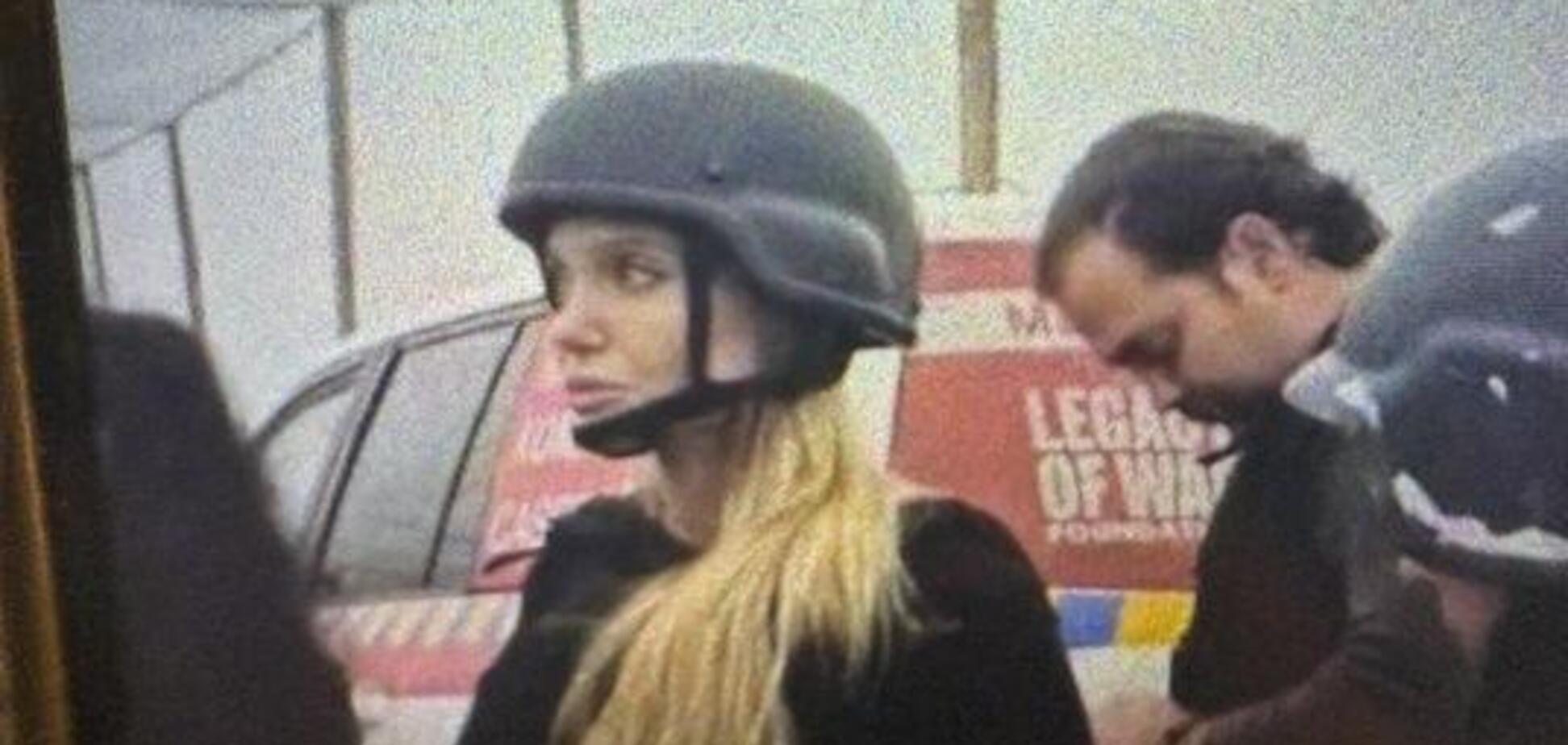 Анджеліна Джолі — хоробра жінка. Вона обрала одне з найнебезпечніших місць в Україні