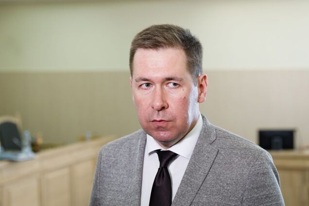 Суд не нашел обоснований для санкций против Порошенко в правительственных документах с грифом ДСП, – адвокат Новиков