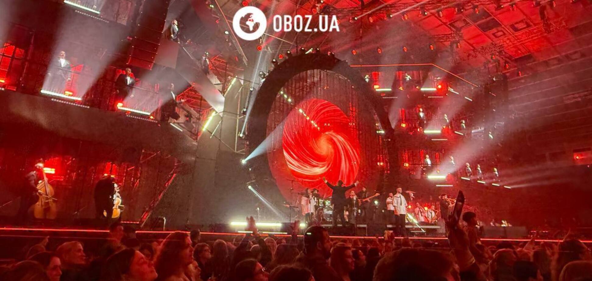 Нові пісні та небезпечні трюки: Пивоваров грандіозно відкрив рекордний марафон концертів у 'Палаці Спорту' та зробив сюрприз фанатам. Фото і відео