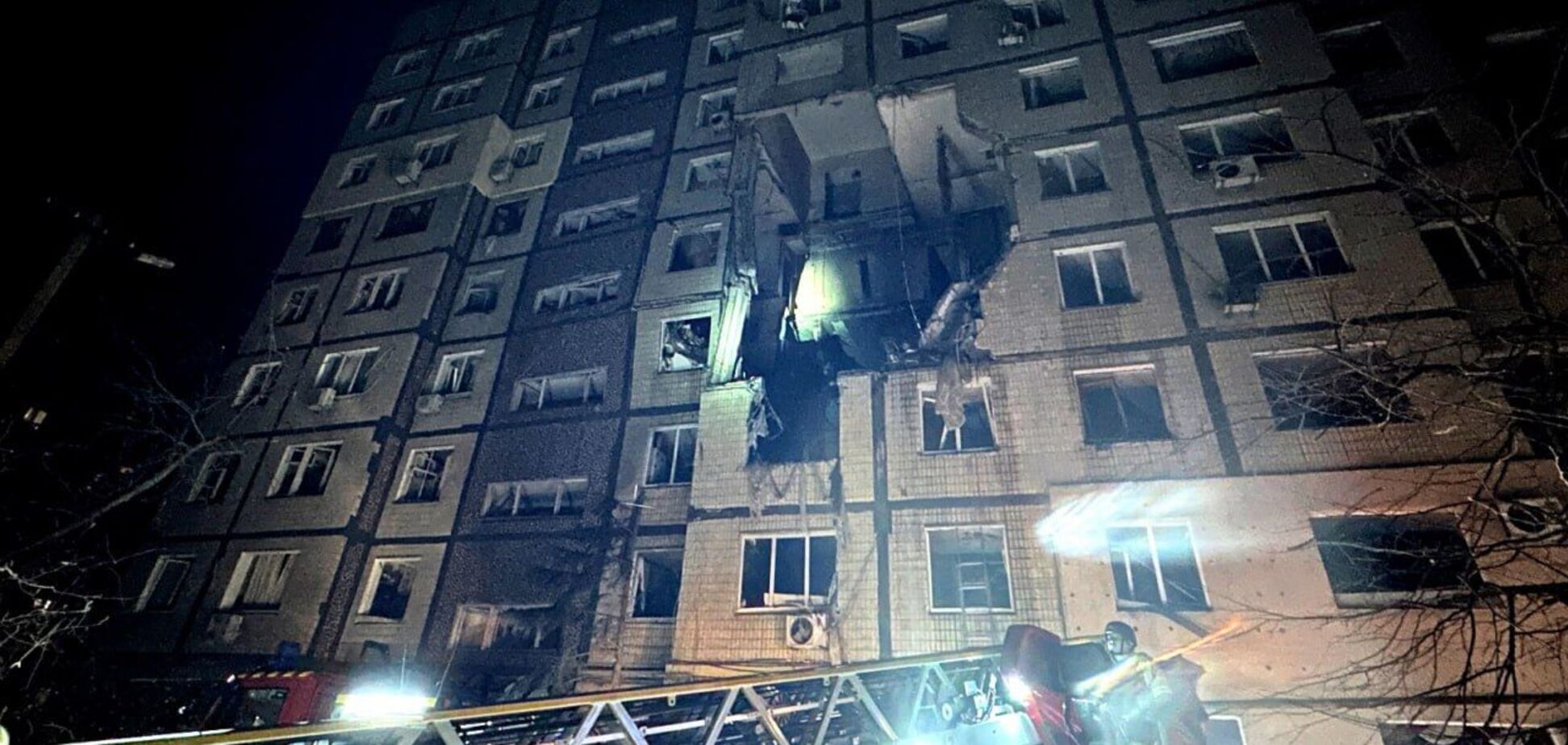 Днепр под комбинированным ударом РФ: есть жертва, среди пострадавших – дети. Фото и видео