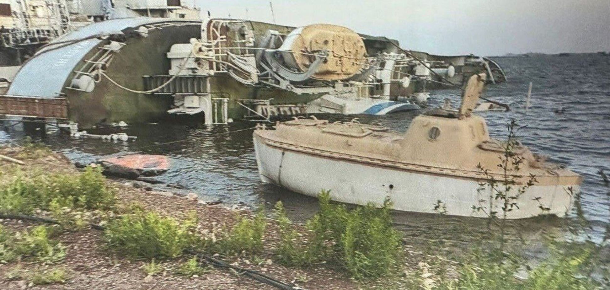 Збитки майже на мільйон: в Україні викрили схему продажу списаних військових кораблів. Фото