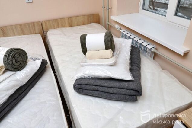 Поддержка и фундамент жизни: в Днепре еще 21 семья переселенцев из Мариуполя получила ключи от социального жилья