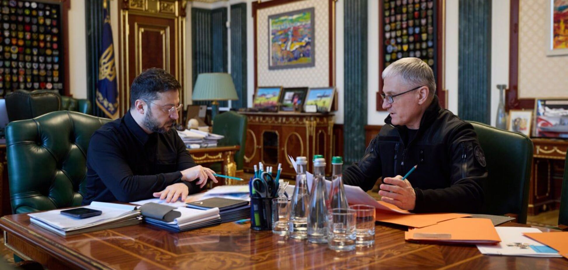 Китай націлився на російські ресурси, а Кремль хоче дестабілізувати Україну: Зеленський заслухав доповідь керівника Служби зовнішньої розвідки