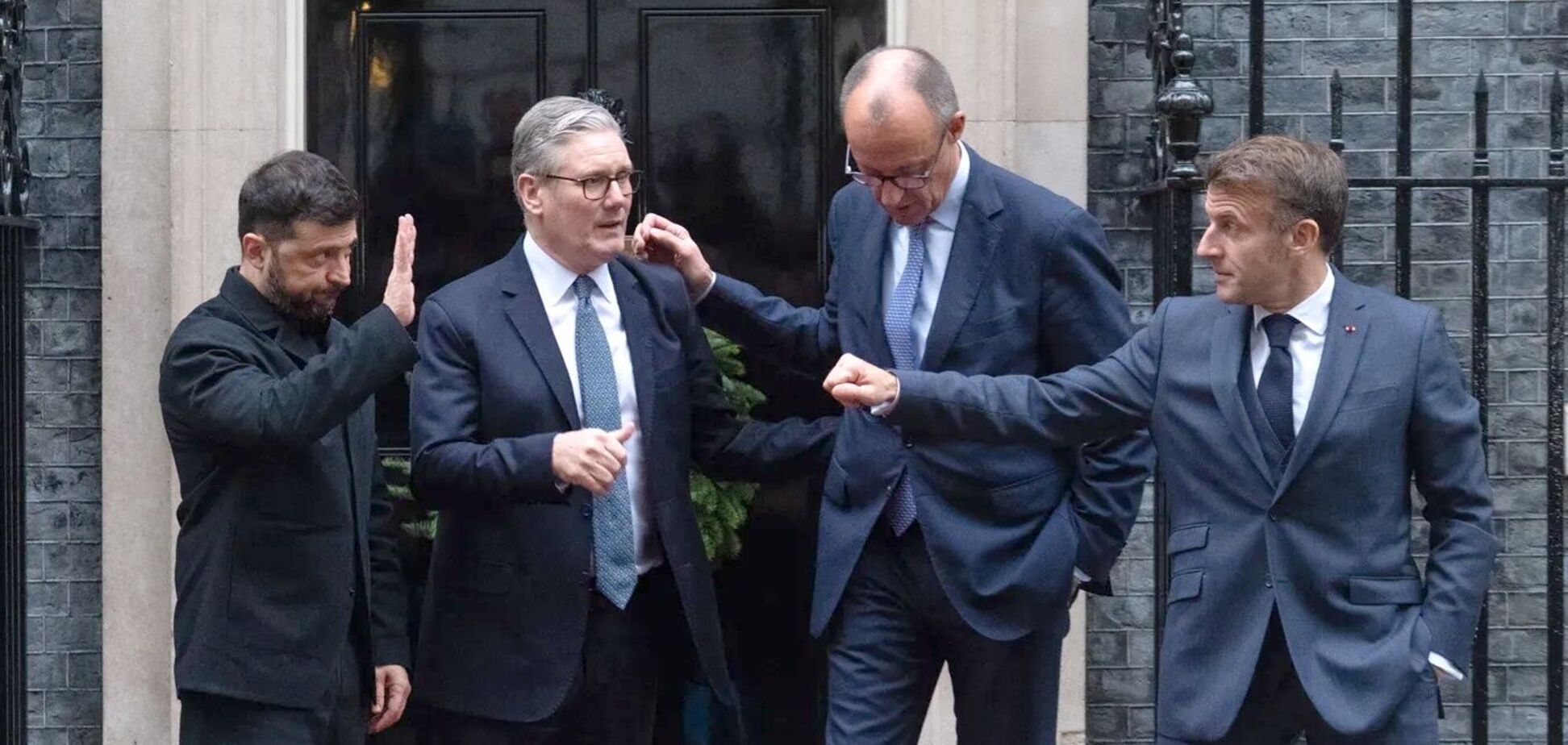 Представители Украины, США и ЕС проведут переговоры по мирному плану Трампа: СМИ узнали дату и место