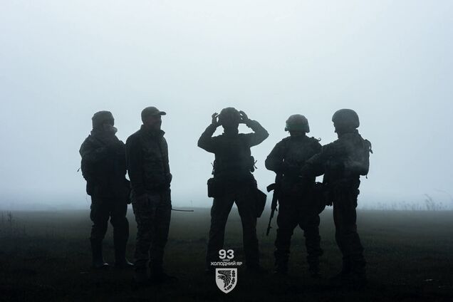 Ворог намагався прорватися на бронетехніці: Сили оборони відбили раптовий штурм Покровська