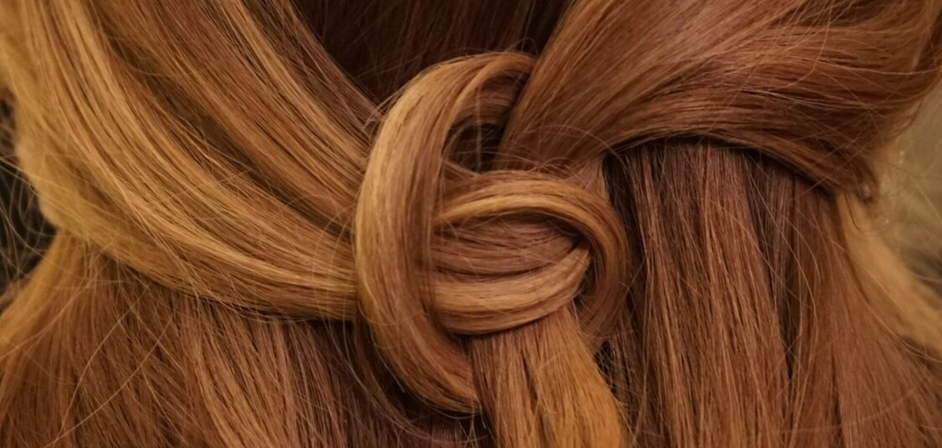 Час змінюватися: названо трендові кольори волосся цієї зими