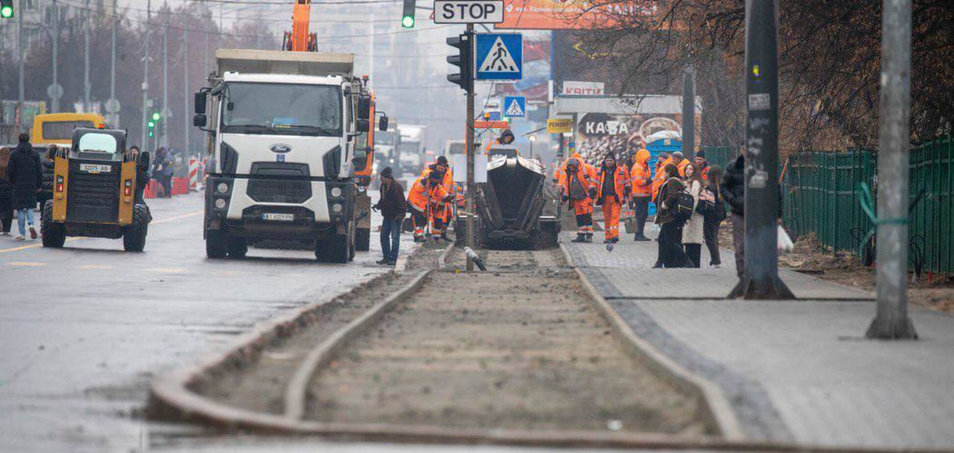 Завершать вже в 2026 році: Кличко показав, як проходить капремонт Харківського шосе у Києві
