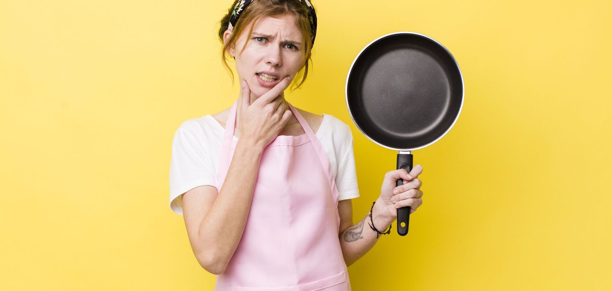 Что сделать со сковородкой, чтобы к ней ничего не прилипало: простой лайфхак