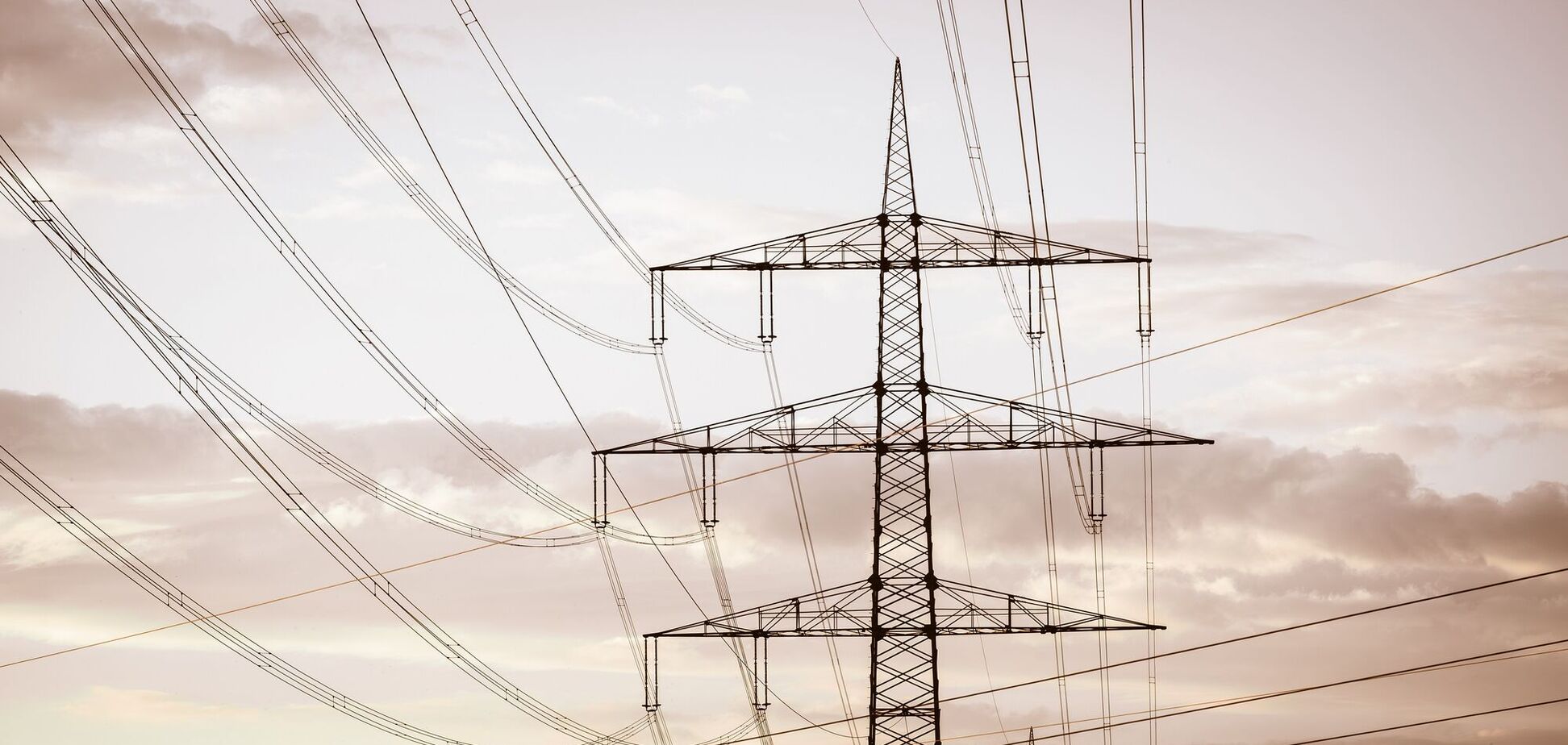 Ілюстрація - лінії електропередач