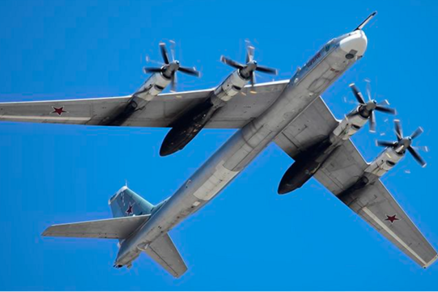 Росія посеред дня підняла в повітря Ту-95МС: є загроза пуску крилатих ракет