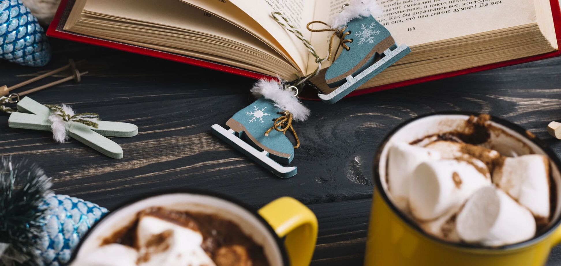 Топ-10 рождественских книг, которые стоит прочитать в декабре: среди них – пылкие любовные романы