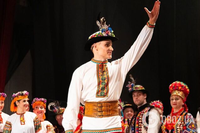 Напад на ансамбль 'Гуцулія': поліція притягнула до відповідальності трьох неповнолітніх учасниць конфлікту