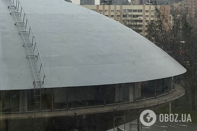В КГГА показали, как идет реставрация известной 'Летающей тарелки' на Лыбедской в Киеве. Фото
