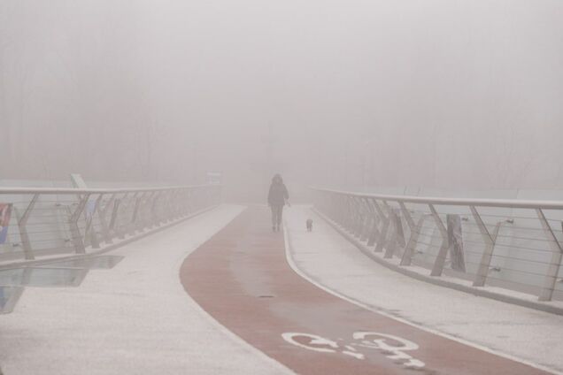 Киян попередили про небезпеку туману на дорогах 15 грудня: краще бути обережними