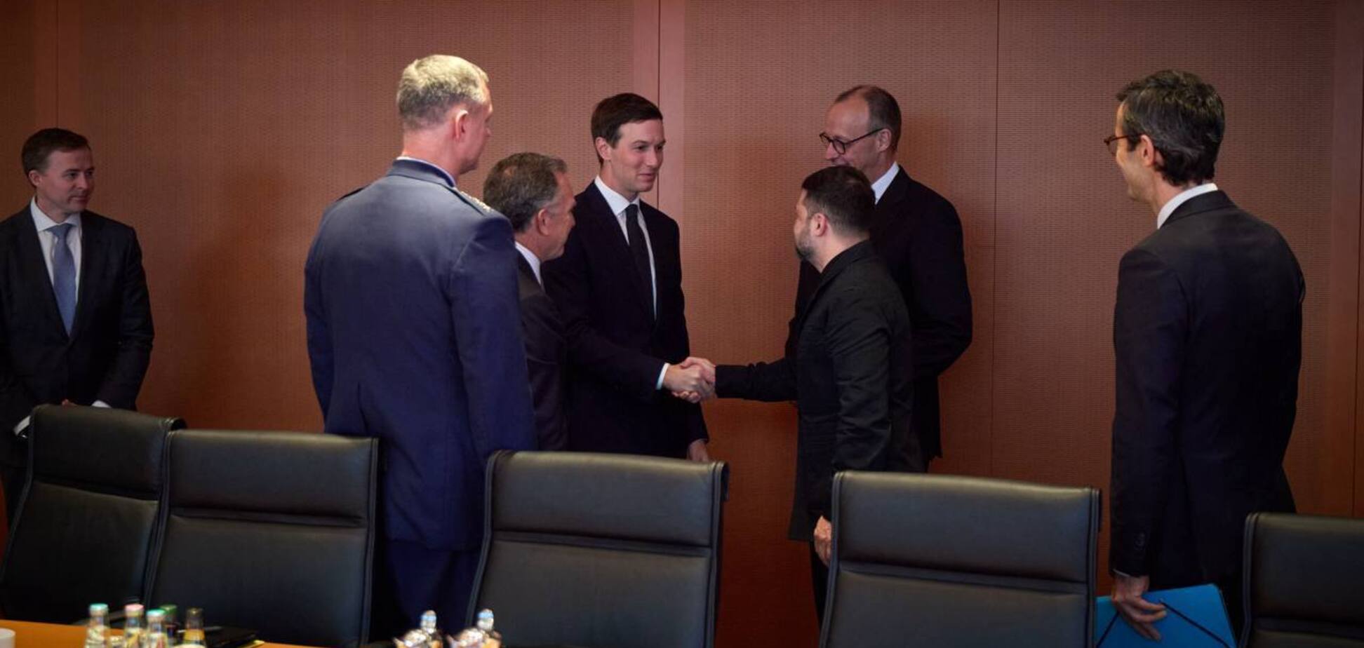 В Берлине завершились переговоры Зеленского с американской делегацией: какие вопросы были ключевыми