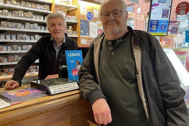 Чоловік, який виграв джекпот в лотереї живе в соціальному житлі