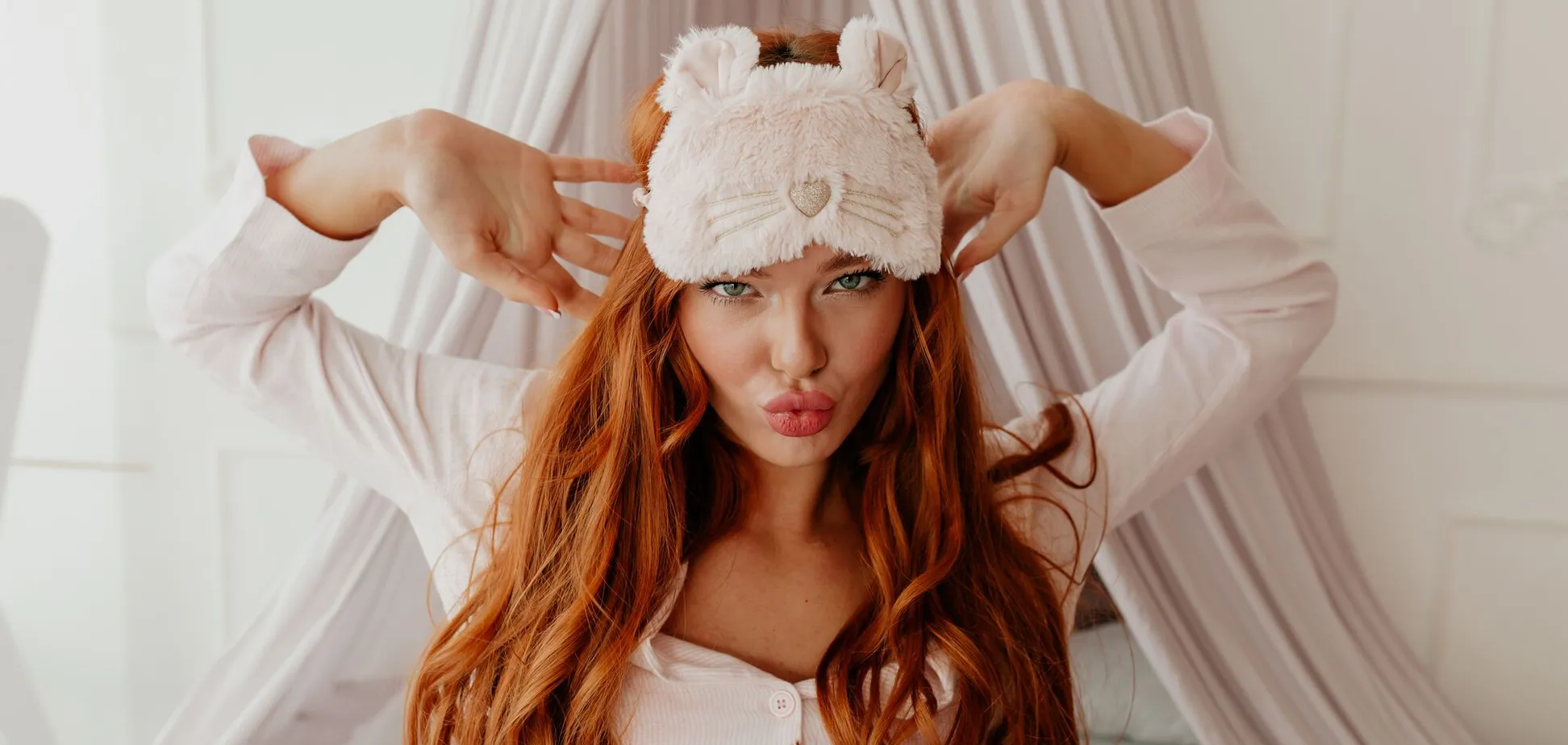 Ви навіть не помічаєте: 4 помилки, які псують ваше волосся вночі