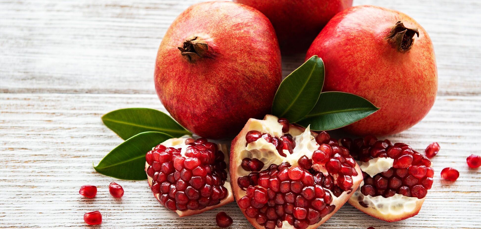 Для чого їсти гранат і що можна з нього приготувати: поради експертки