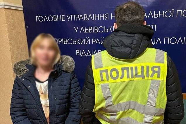 Продавала немовлят за кордон: до України з Німеччини екстрадували учасницю злочинної схеми. Подробиці та фото