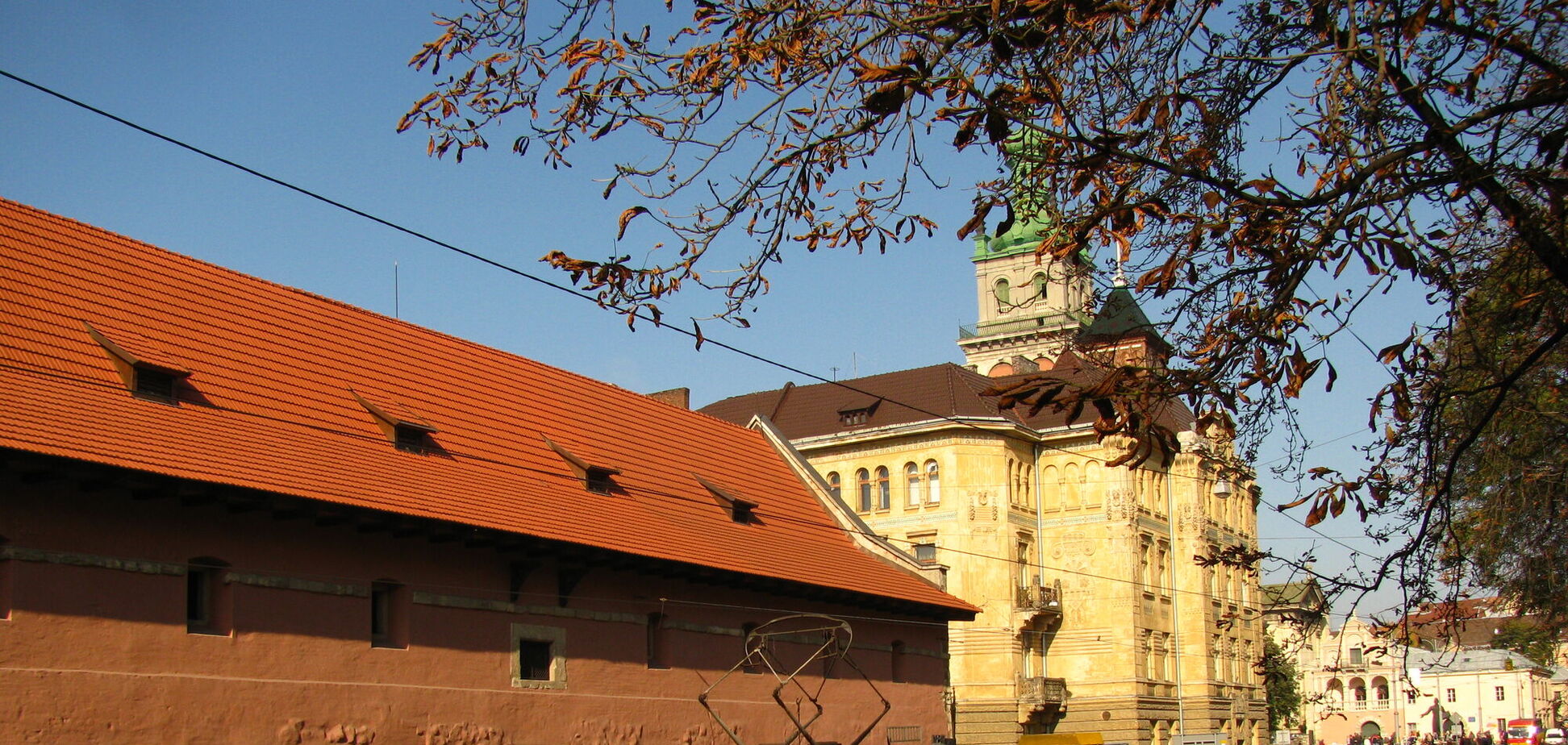 В сети показали дорожные работы во Львове 100 лет назад. Фото