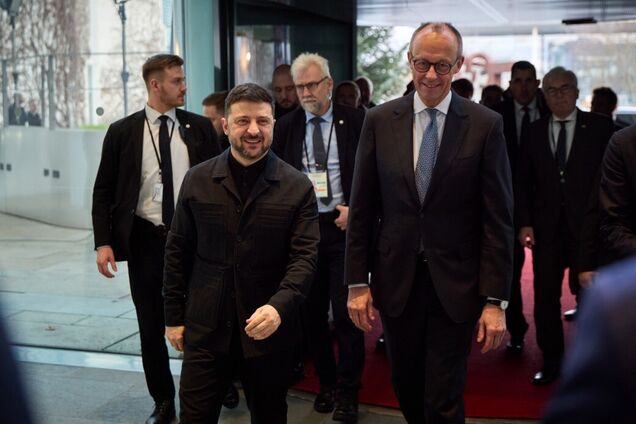 'Диалога было достаточно': Зеленский заявил о разных позициях Украины и США по территориям