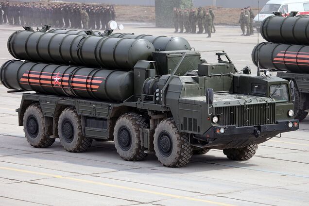 Відпрацювали ударні БПЛА: ЗСУ завдали удару по колоні С-400 армії РФ у Бєлгородській області