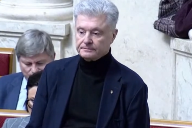 'Влада і країна живуть в різних реальностях': Порошенко назвав два головних завдання для Ради