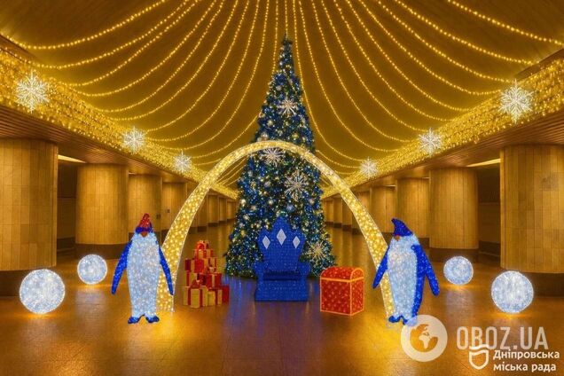 Днепр исполняет детские желания: на станции метро 'Вокзальная' устанавливают безопасную новогоднюю елку. Фото