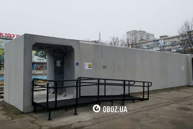 Розраховане на 28 осіб та є інклюзивним: у Києві відкрили перше мобільне укриття. Подробиці та фото