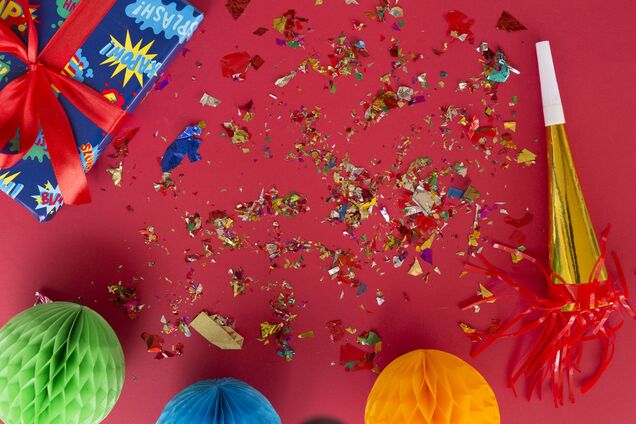 Як назвати українською новорічну 'хлопушку'