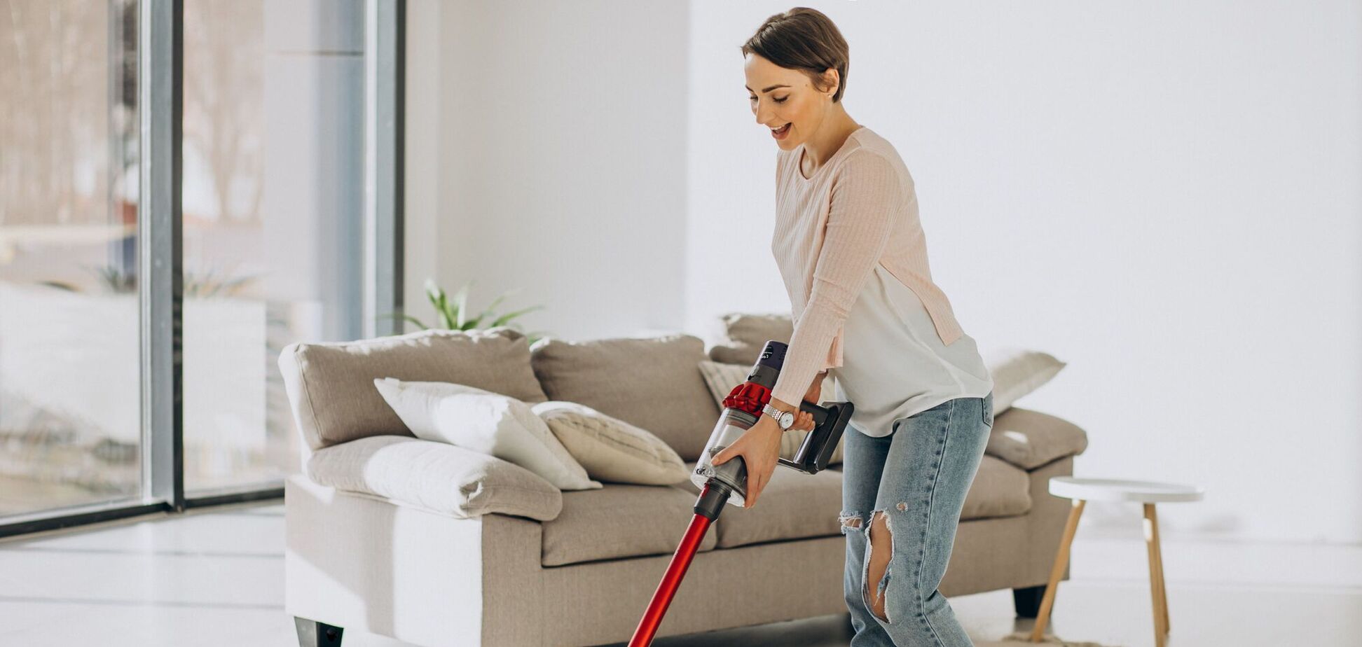 'Пилосос', 'пилосмок' чи 'порохотяг'? Как сказать правильно на украинском языке