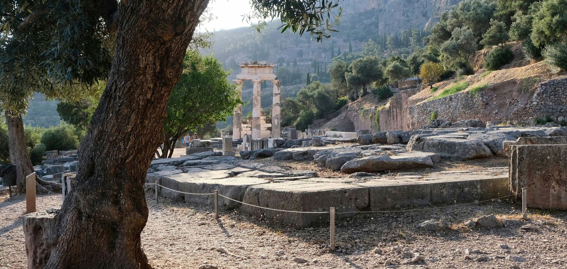 В Греции нашли захоронение женщины, которое озадачило ученых: что не так. Фото