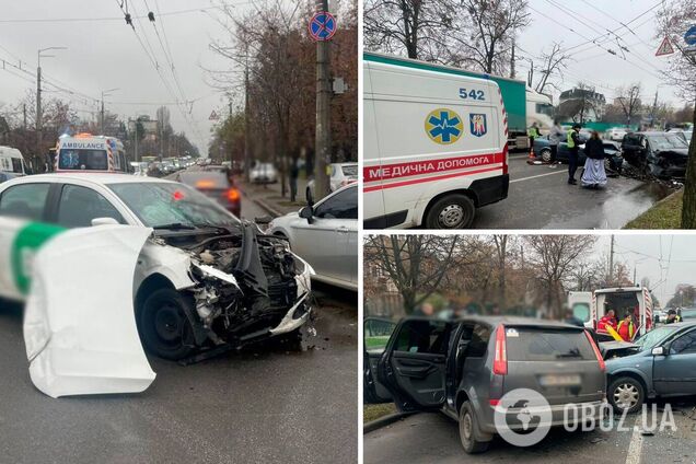 У Києві сталась потрійна ДТП: на місці помітили кілька швидких. Усі подробиці, фото та відео