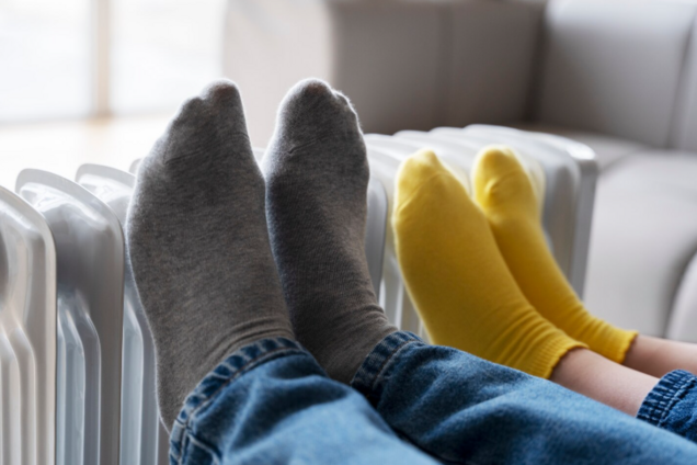 Как быстро высушить носки без батареи: бюджетный метод