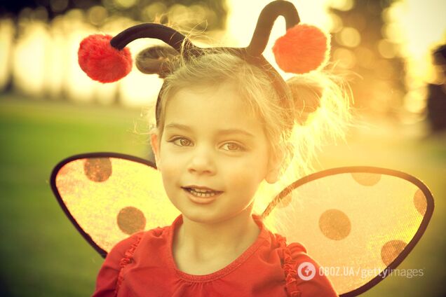 'Мама года'. Сеть рассмешила история украинки в Польше, которая купила ребенку на праздник в детсад костюм божьей коровки: что с ним не так