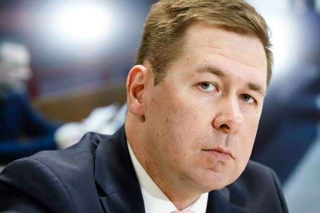 Порошенко є єдиною людиною, проти якої запроваджені одночасно санкції Путіна і Зеленського, – адвокат Новіков