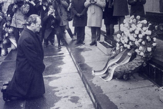 Чи стане колись російський президент на коліна у Бучі?