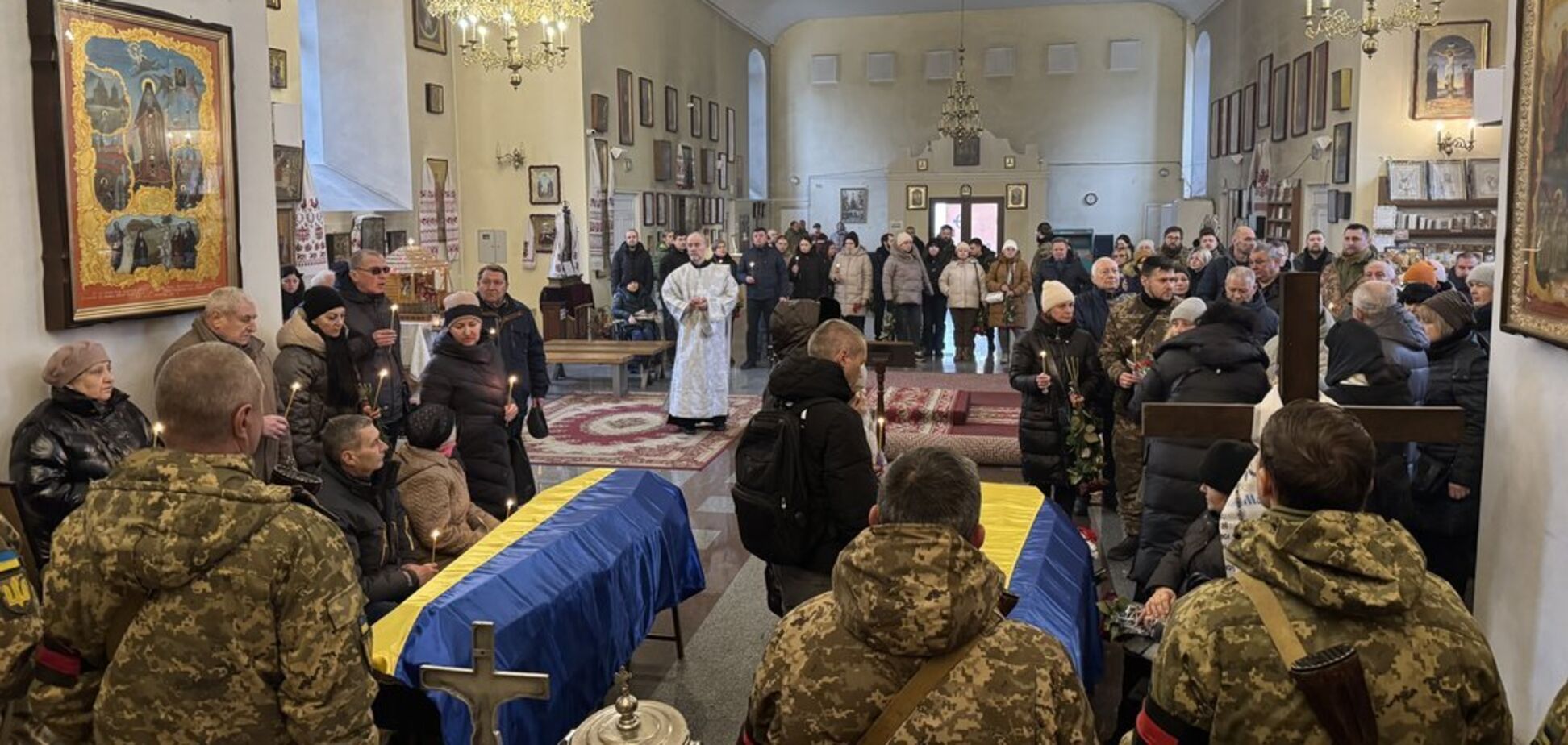 Віддали життя за Україну: у Полтаві попрощалися з двома захисниками, які загинули на Донеччині. Фото