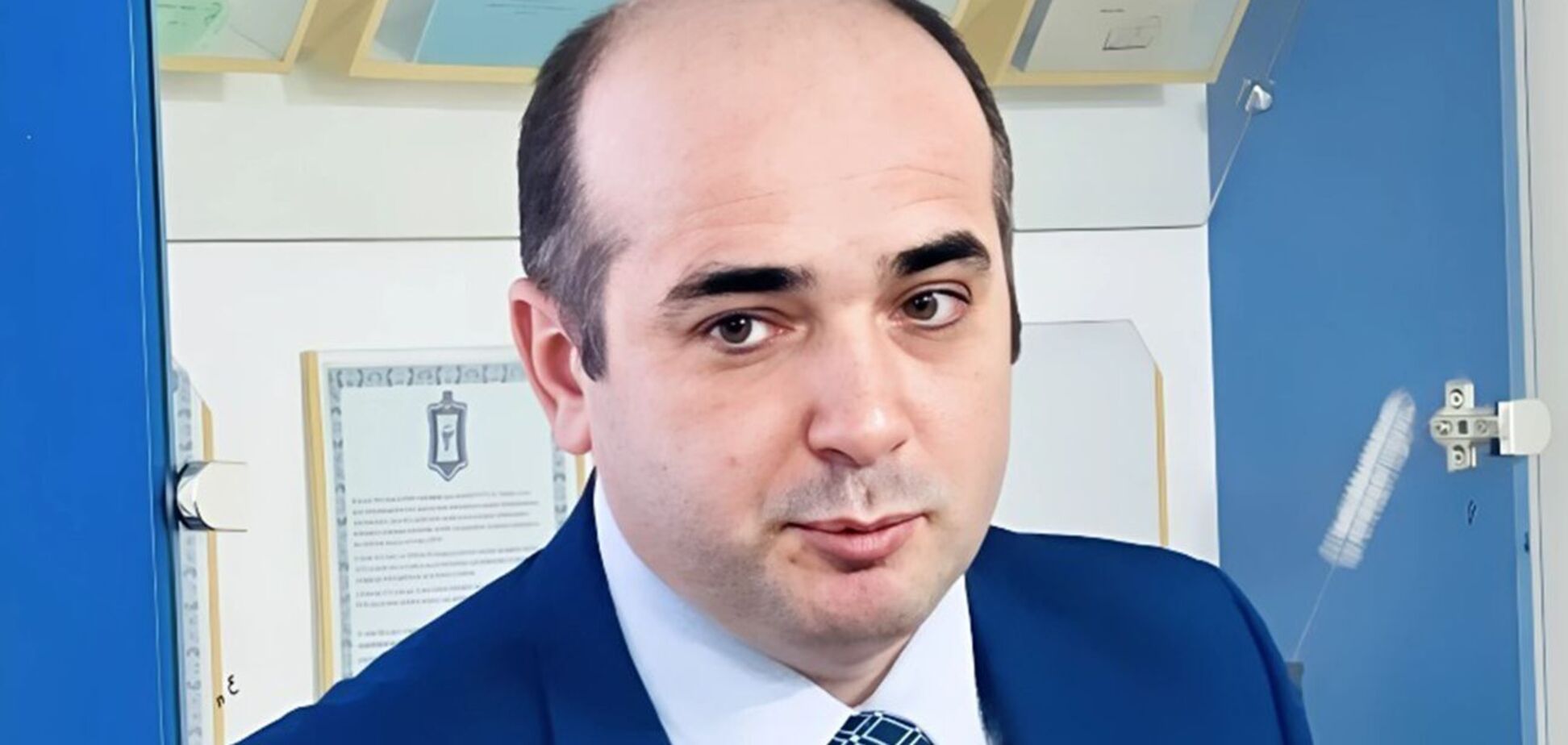 Кабмин отстранил главу Гослекслужбы и открыл производство: в чем причина