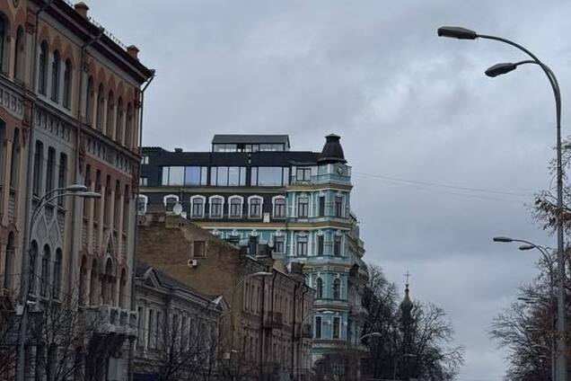 Незаконная надстройка на Владимирской: какой результат 'демонтажа' после решения КГГА