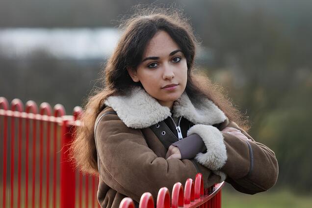 'Схоже на дискримінацію та расизм': українська біженка залишає британський коледж, який закликав її вивчити російську мову