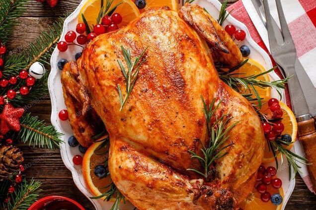 Соковита запечена курка в апельсиновому маринаді: рецепт страви для новорічного столу